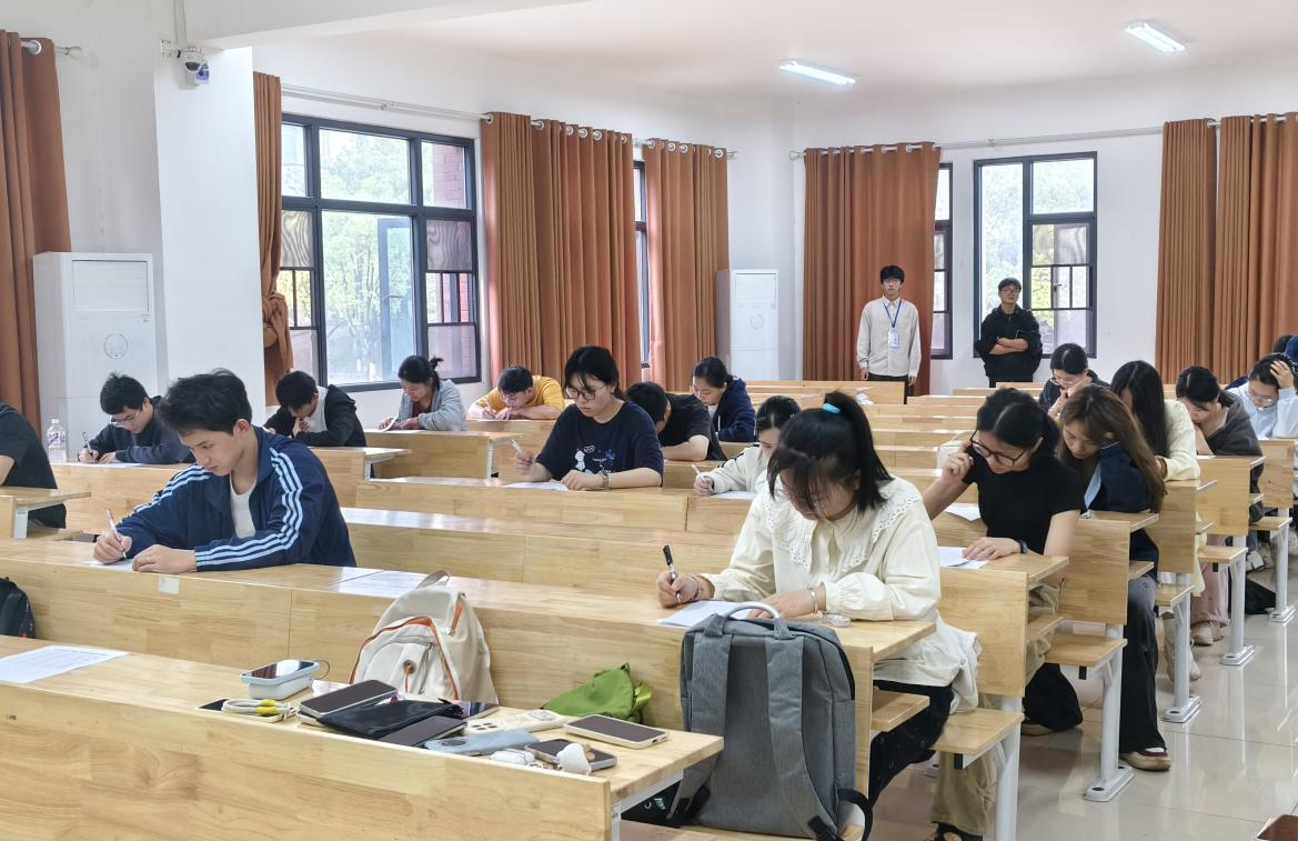 912372356d5e455cb0ccb94c96331380.png 912372356d5e455cb0ccb94c96331380.png